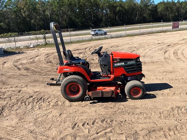 Image of Kubota BX2200 equipment image 3