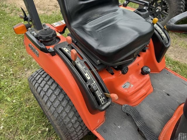 Image of Kubota BX2230D equipment image 4