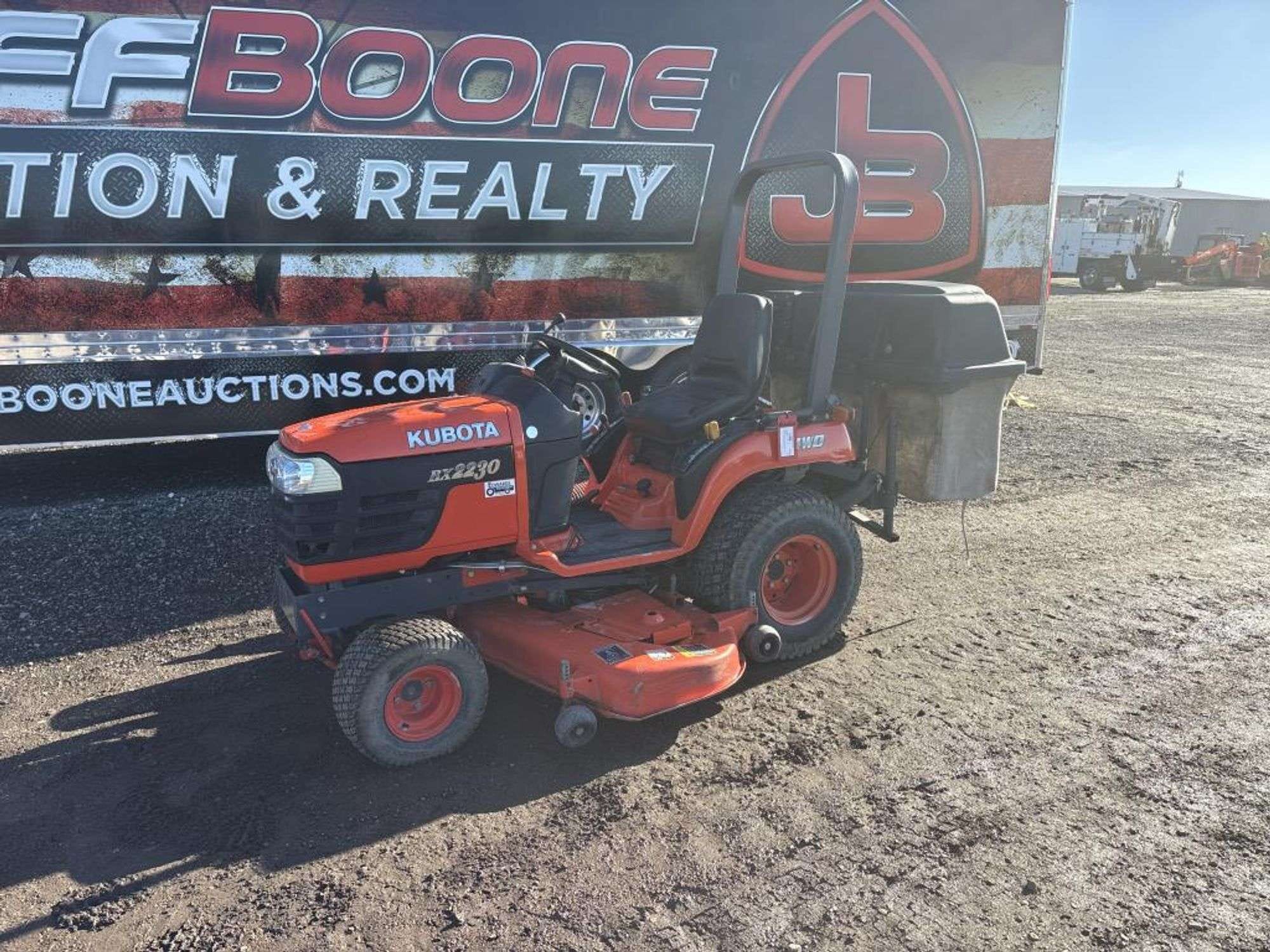 Kubota BX2230 Equipment Image0