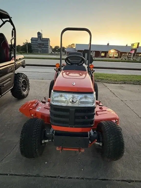 Image of Kubota BX2230 equipment image 1