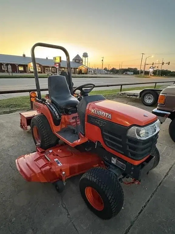 Image of Kubota BX2230 equipment image 2
