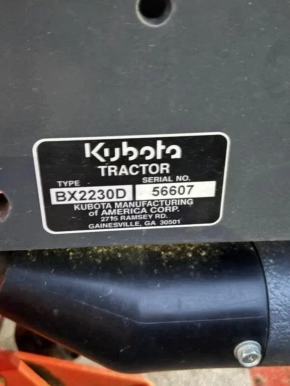 Image of Kubota BX2230 equipment image 4