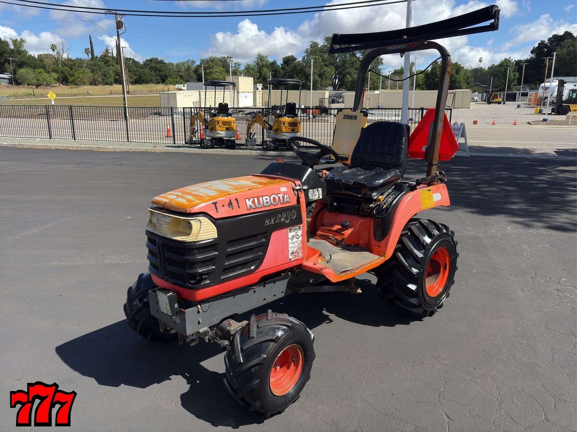 Kubota BX2230D Equipment Image0
