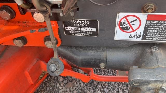 Image of Kubota BX2230D equipment image 4