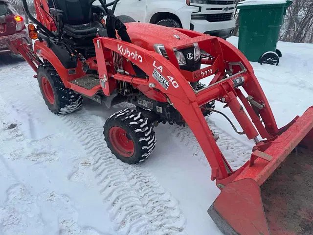 Image of Kubota BX2350 equipment image 3