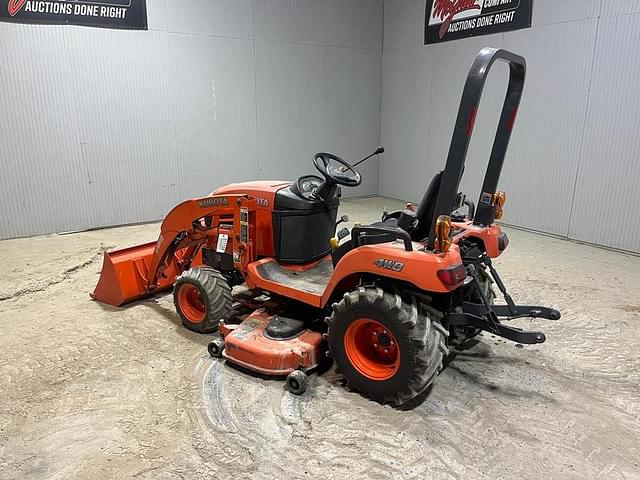 Image of Kubota BX2350 equipment image 2