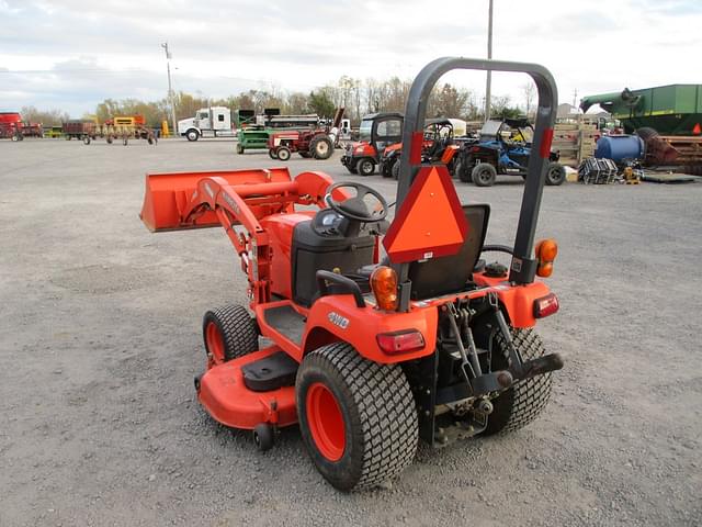 Image of Kubota BX2350 equipment image 4