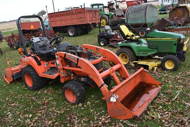 Image of Kubota BX2350 equipment image 2