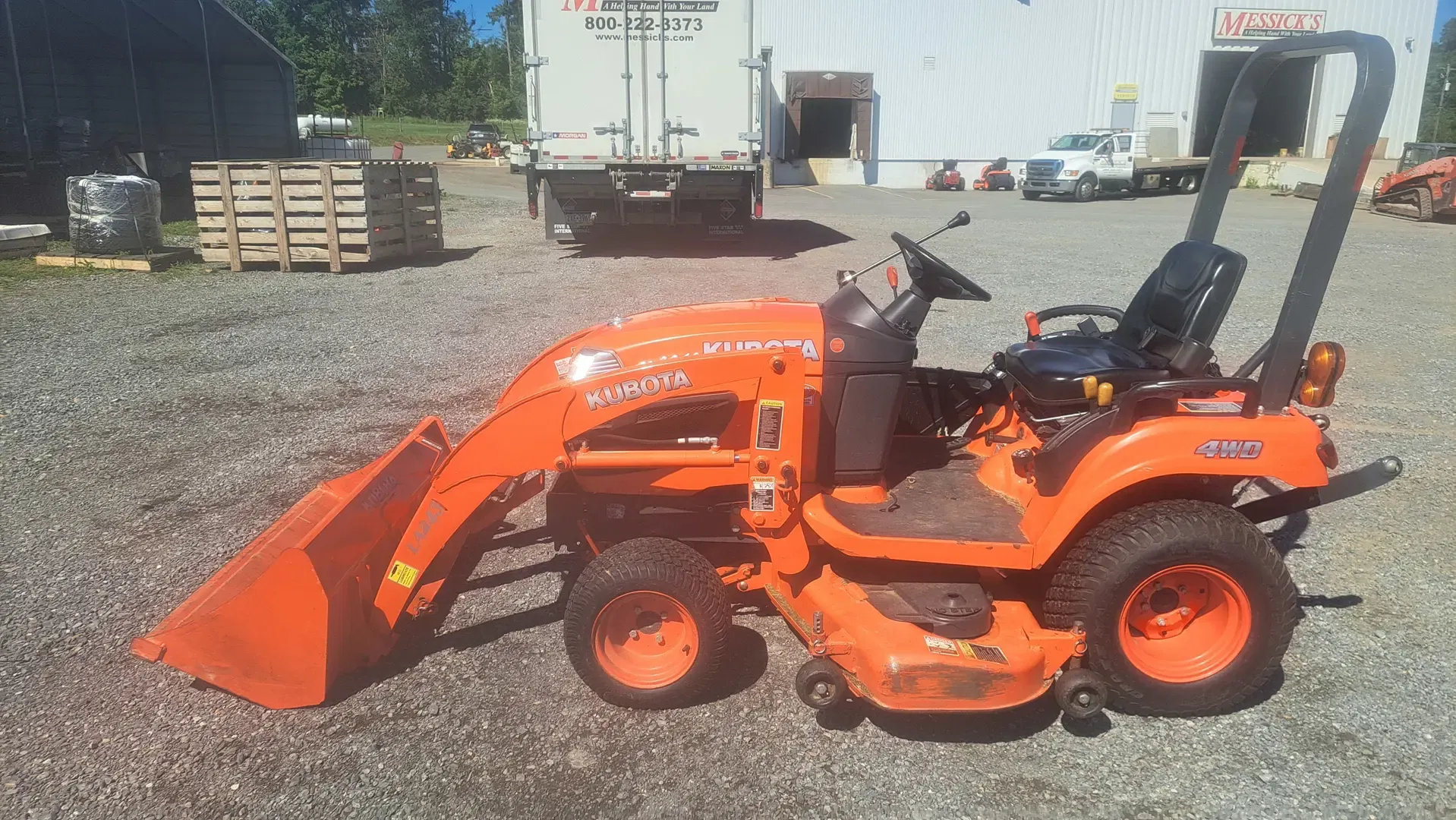 Kubota BX2360 Equipment Image0