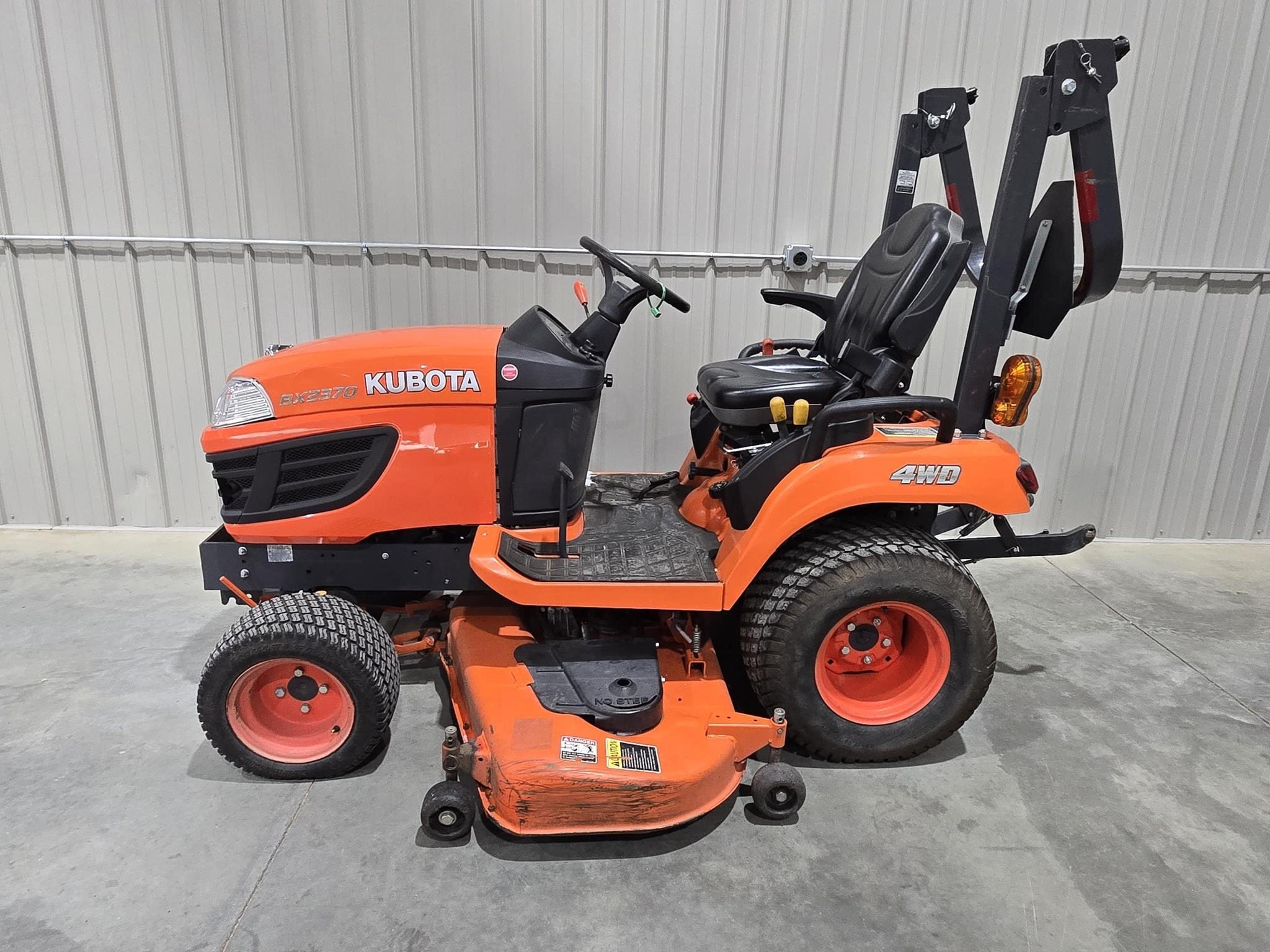2014 Kubota BX2370 Equipment Image0