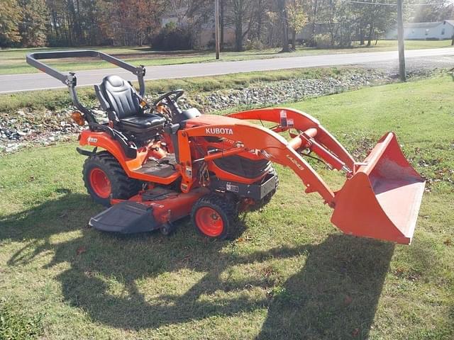 Image of Kubota BX2370 equipment image 2