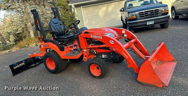 Image of Kubota BX2370 equipment image 3