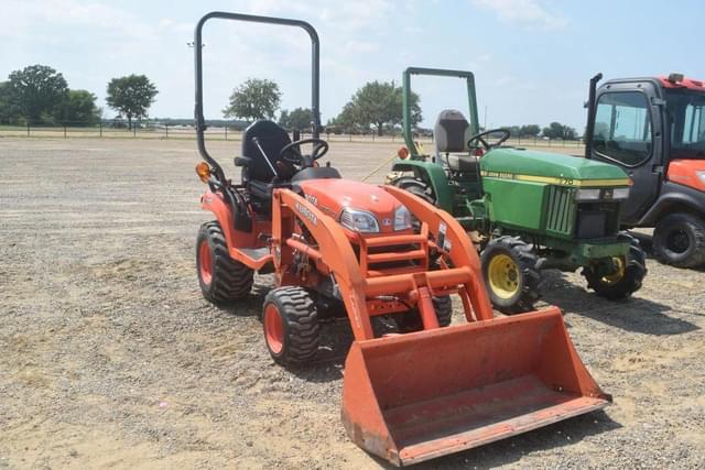 Image of Kubota BX2370 equipment image 3