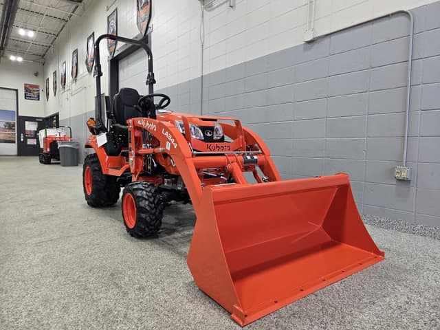 Image of Kubota BX2380 equipment image 3