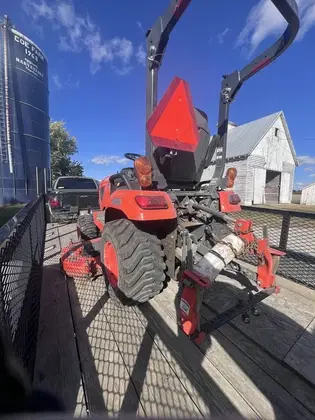 Image of Kubota BX2380 equipment image 2