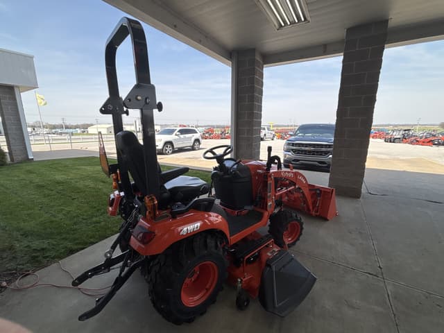 Image of Kubota BX2380 equipment image 2