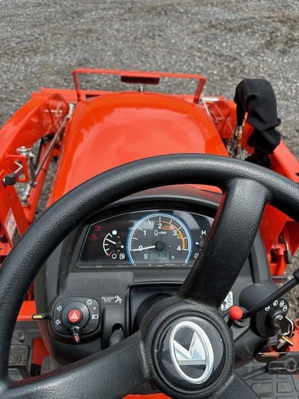 Image of Kubota BX2380 equipment image 2