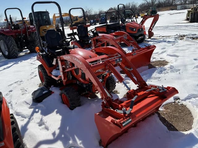 Image of Kubota BX2380 equipment image 1