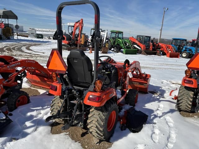 Image of Kubota BX2380 equipment image 2