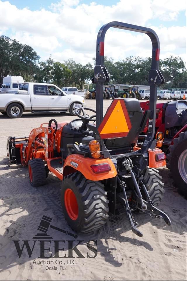 Image of Kubota BX2380 equipment image 2