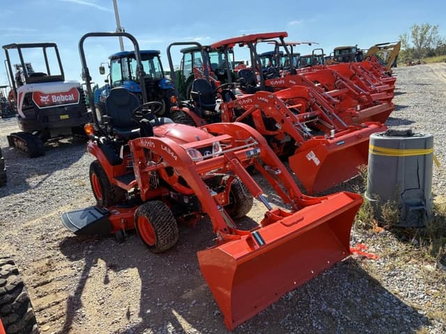 Image of Kubota BX2380 equipment image 1