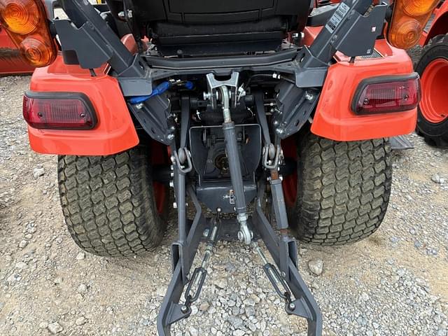 Image of Kubota BX2380 equipment image 4