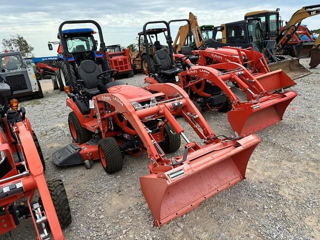 Image of Kubota BX2380 equipment image 1