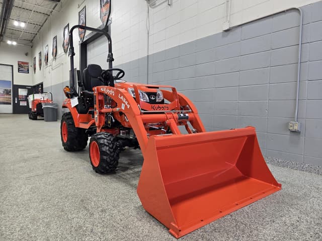 Image of Kubota BX2380 equipment image 3