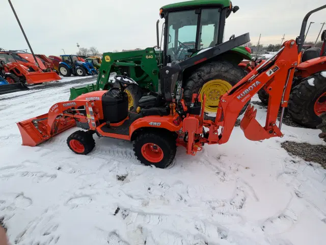 Image of Kubota BX23S equipment image 4
