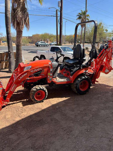 Kubota BX23S Equipment Image0