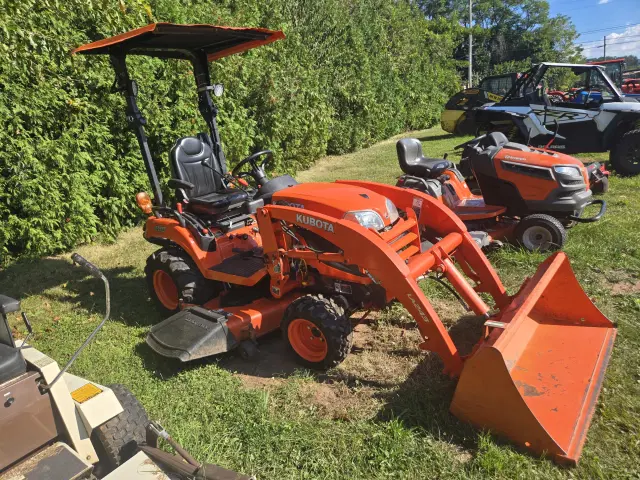 Image of Kubota BX2670 equipment image 1
