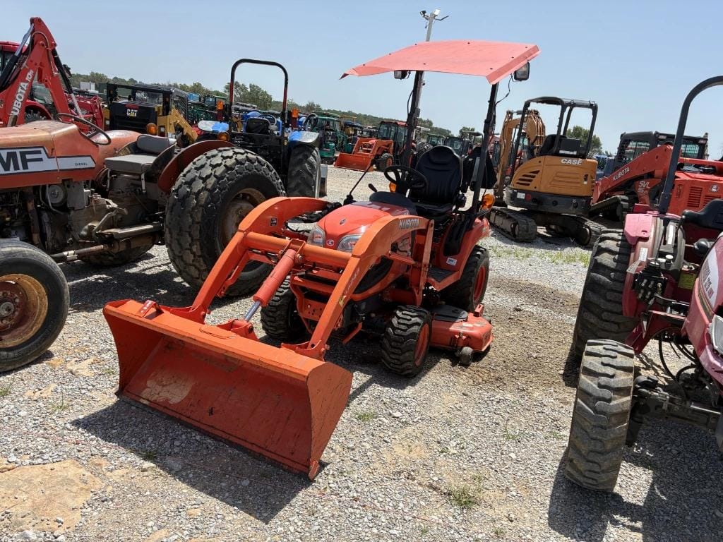 2016 Kubota BX2670 Equipment Image0