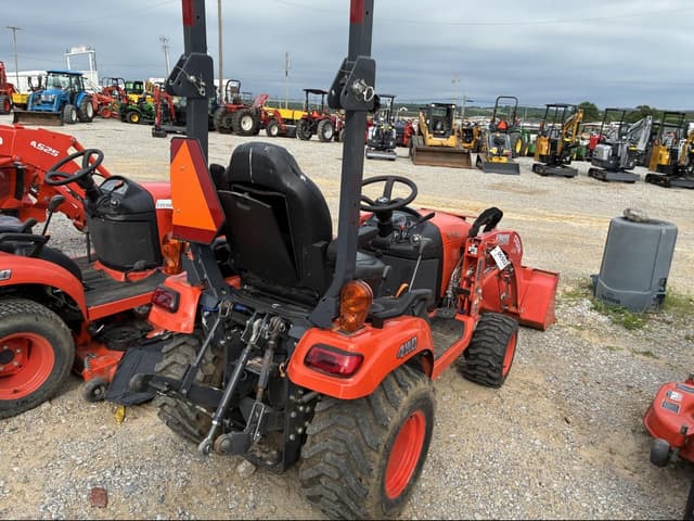 Image of Kubota BX2680 equipment image 2