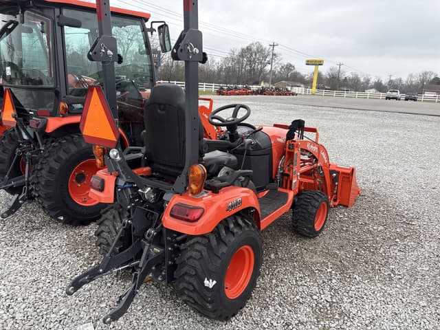 Image of Kubota BX2680 equipment image 2