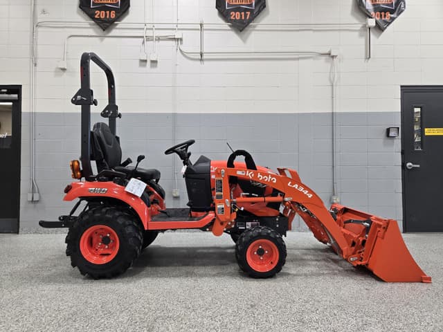 Image of Kubota BX2680 equipment image 4