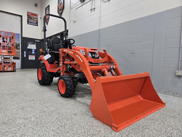 Image of Kubota BX2680 equipment image 3