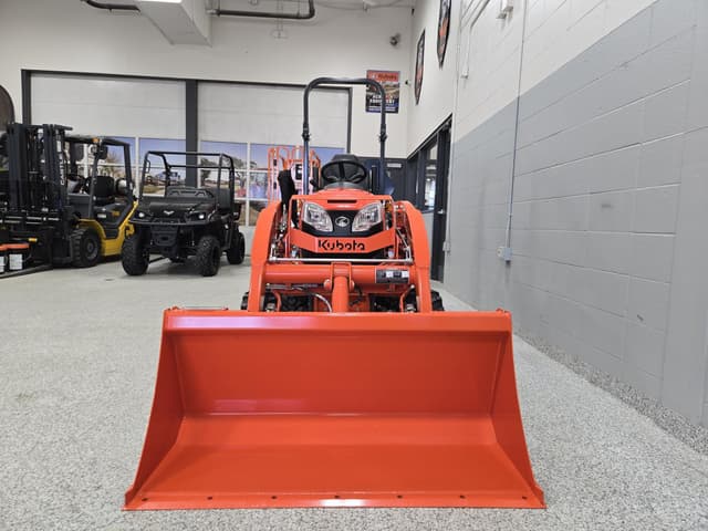 Image of Kubota BX2680 equipment image 2