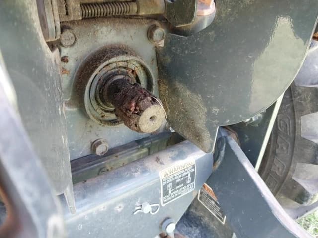 Image of Kubota BX2680 equipment image 4