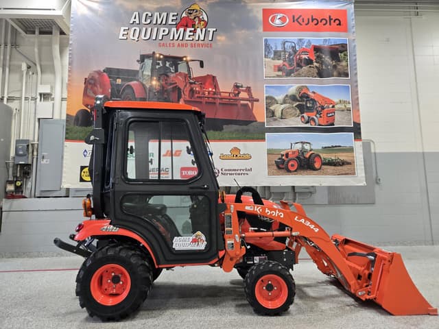 Image of Kubota BX2680 equipment image 4