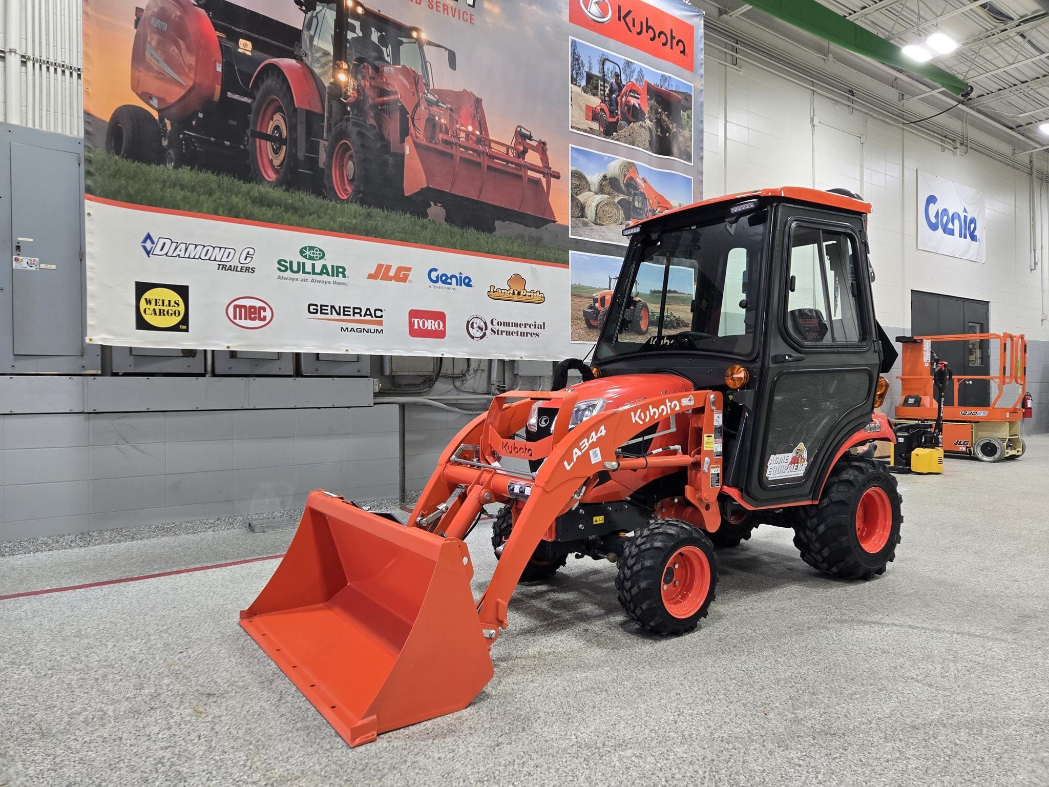 Kubota BX2680 Equipment Image0