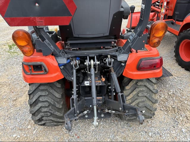 Image of Kubota BX2680 equipment image 4