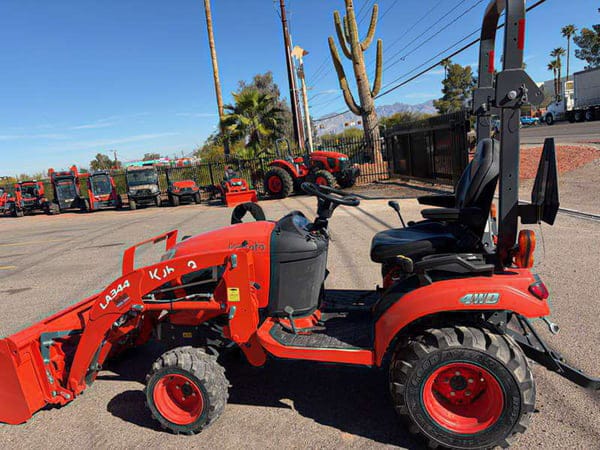 Kubota BX2680 Equipment Image0
