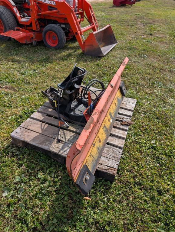 Image of Kubota BX2763A equipment image 3