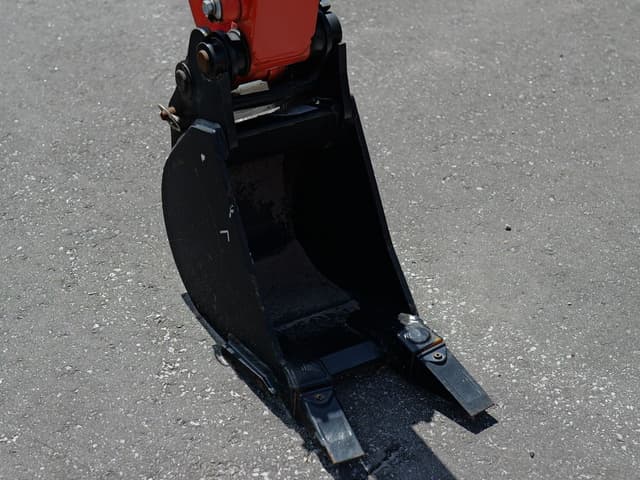 Image of Kubota KX018-4 equipment image 3