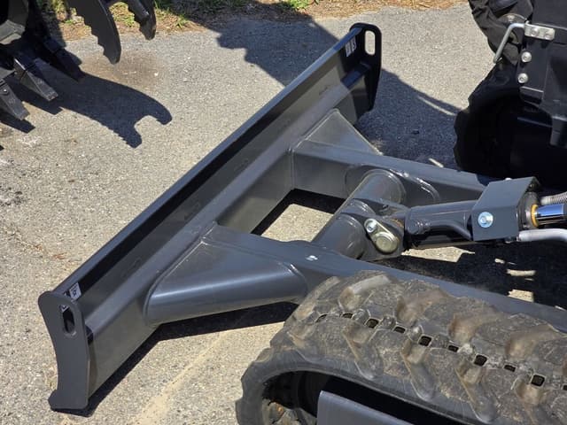 Image of Kubota KX033-4 equipment image 3