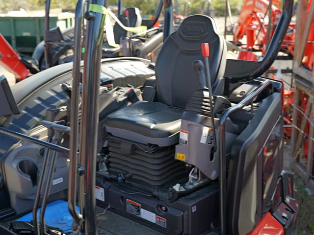 Image of Kubota KX057-5 equipment image 3