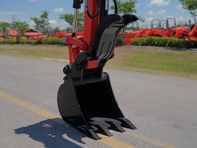 Image of Kubota U35-4 equipment image 2