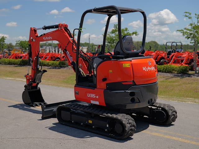 Image of Kubota U35-4 equipment image 3