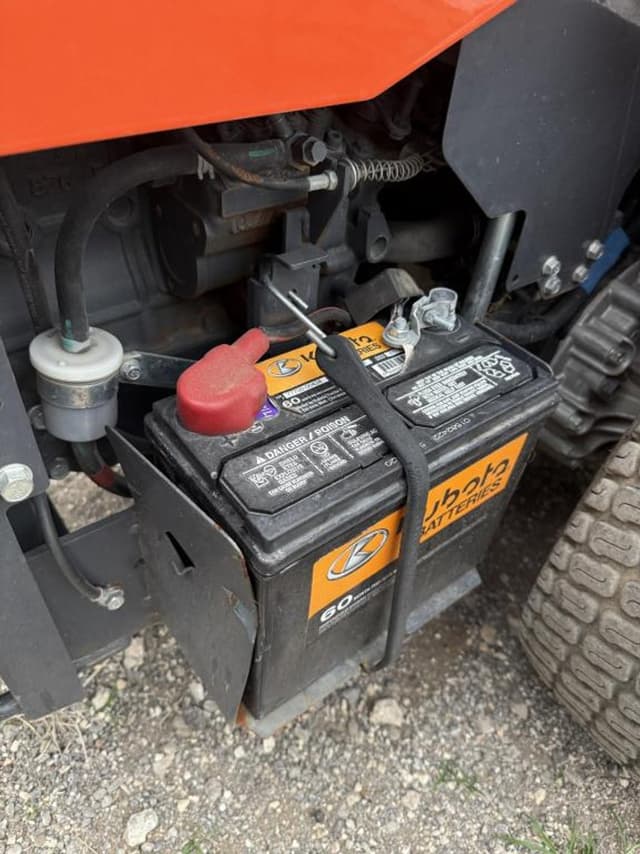 Image of Kubota ZD1011 equipment image 4