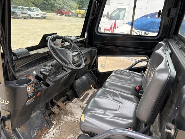 Image of Kubota RTV-X900 equipment image 4